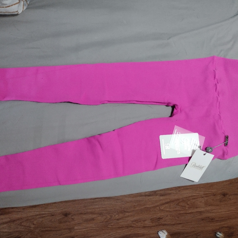 Brand New Bombshell Leggings